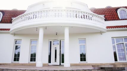 Pool Boss Gets Creampie